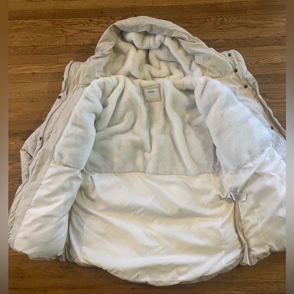 Old Navy Self Care Puffer Coat Fur Lined Side Zip Vents Wish Bone M - Picture 3 of 6